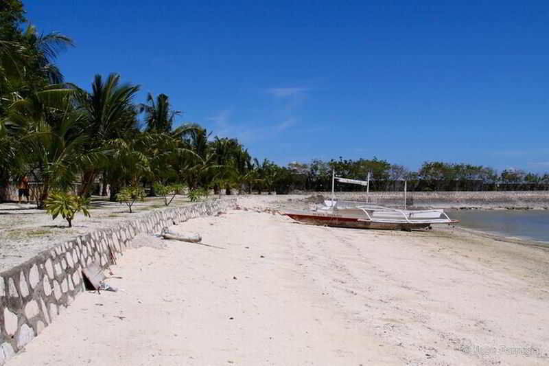Cordova Reef Village Resort Lapu-Lapu City Exterior photo